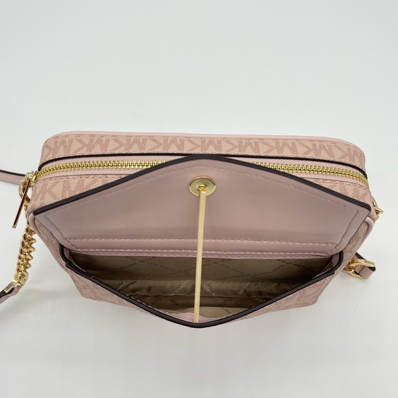 Michael Kors Medium Packet Camera Xbody Bag Ballet - Picture 6 of 13